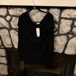 Loveappella Off-the-Shoulder Black Sweater